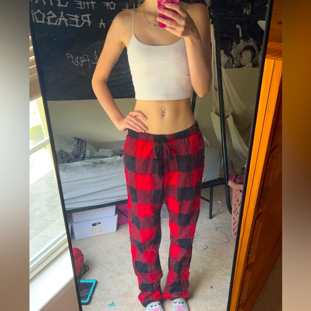old navy medium black and red plaid pj pants